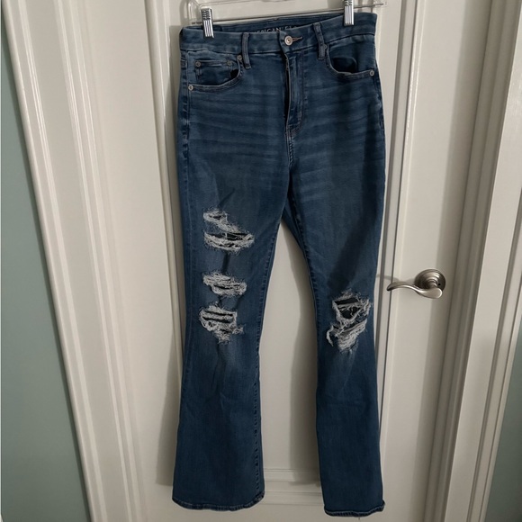 AE Next Level Ripped High-Waisted Flare Jean 6 LONG - Picture 1 of 3